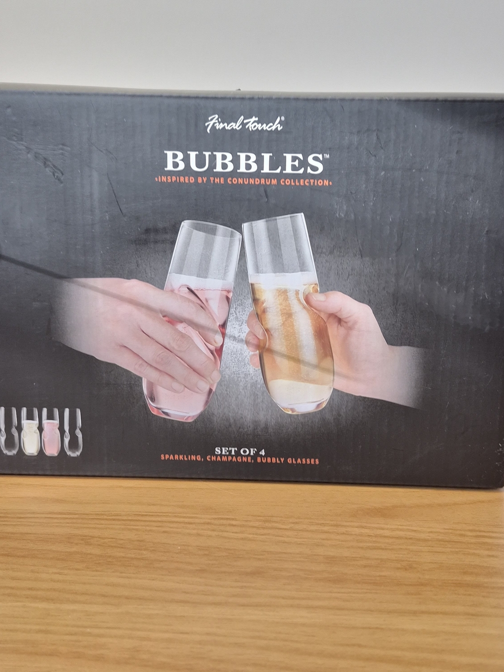 Final Touch Clear Set of 4 Champagne Glasses NIB Conundrum